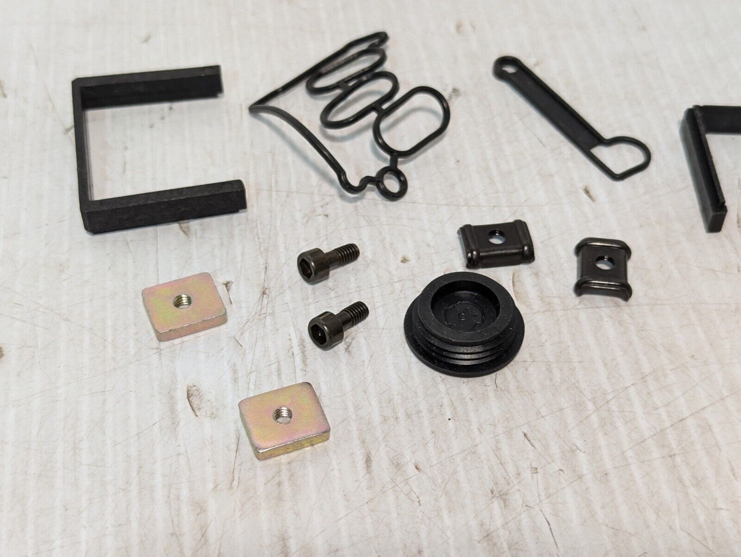 SMC ME202LR Manifold End Plate Assembly - Free Shipping