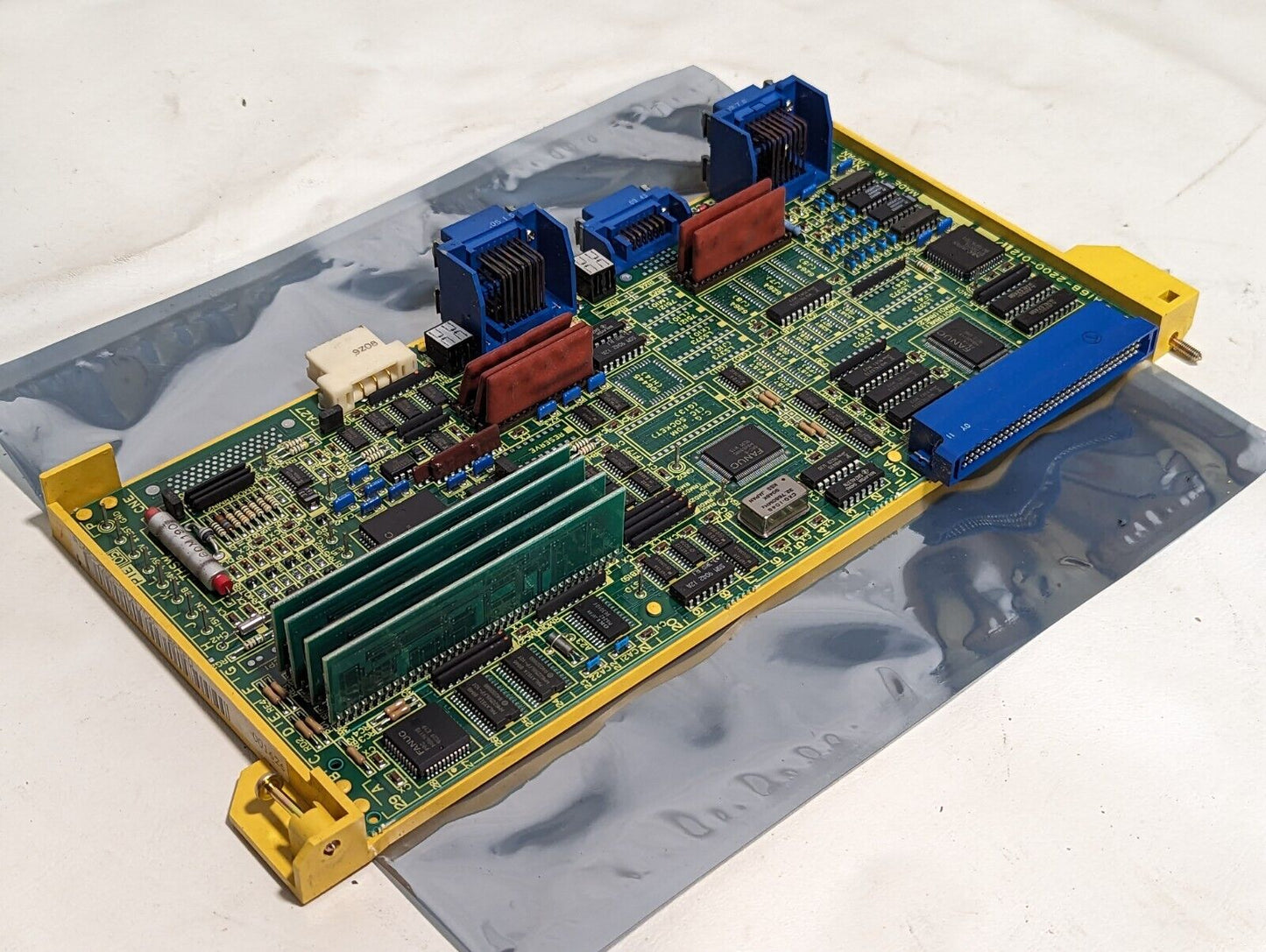 Fanuc A16B-2200-0121/06C control card, Base 0, circuit board