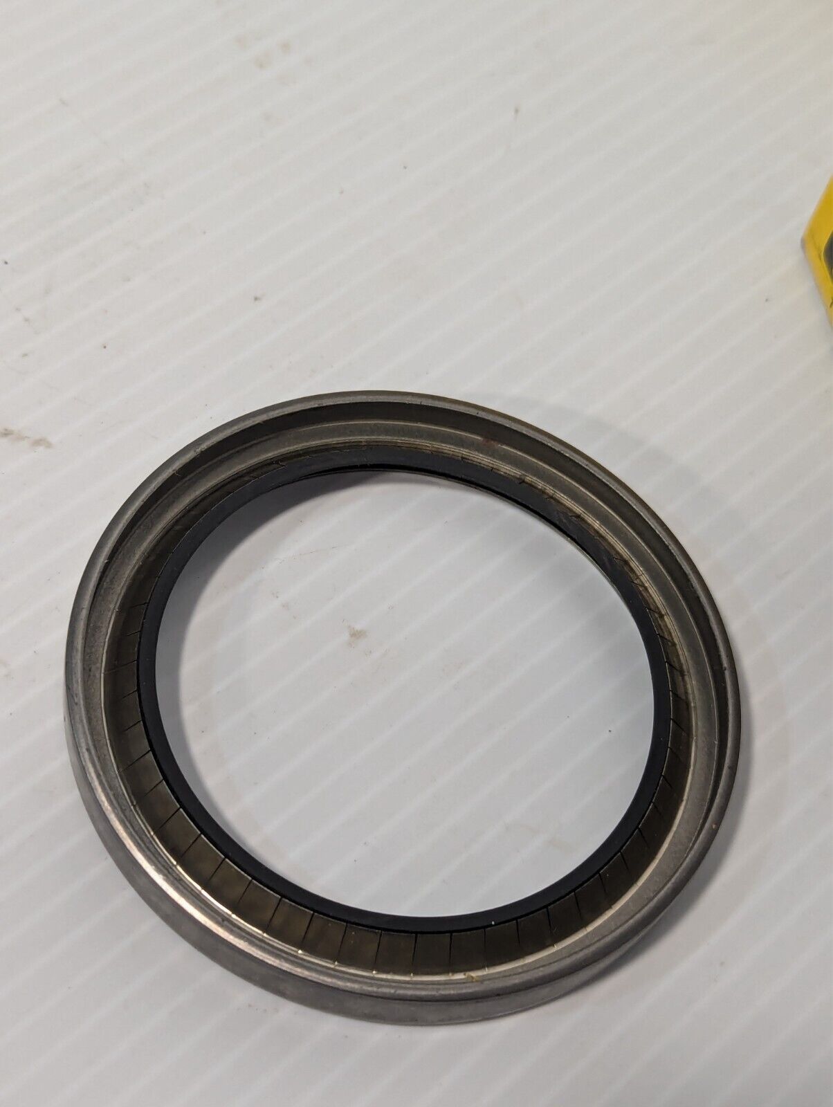 Lot of 4 Garlock 63X1873 Klozure Oil Seals - Free Shipping