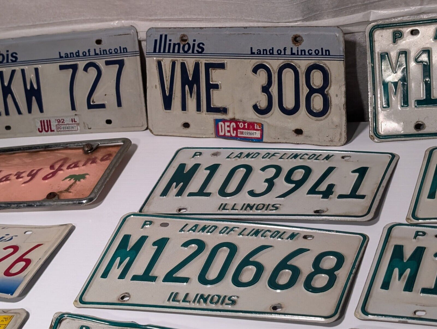 14 1980s Illinois License Plates (1 Florida Pinellas County), Mostly M #'s