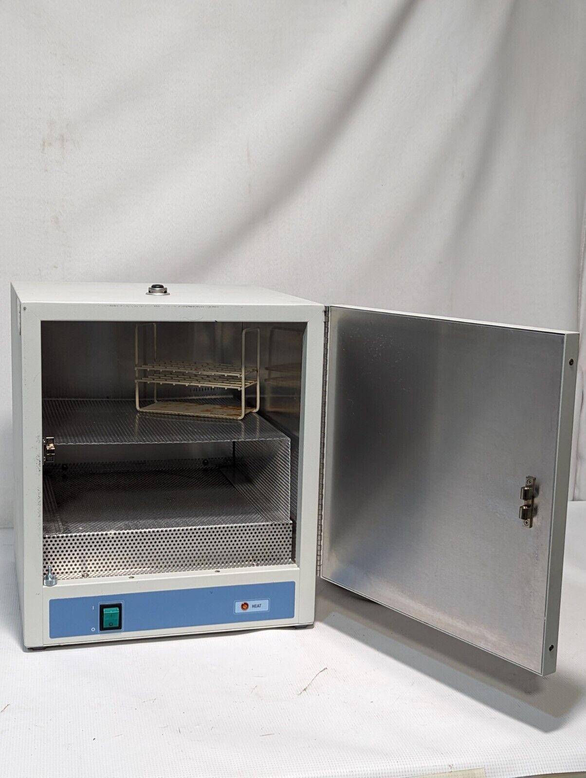 Thermo Scientific PR205225G Compact Incubator, 1ft^3, 120VAC 50/60Hz