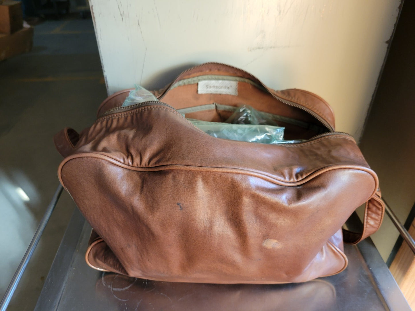 Vintage Samsonite Brown Shoulder Bag, Carry-On Luggage, 1970's