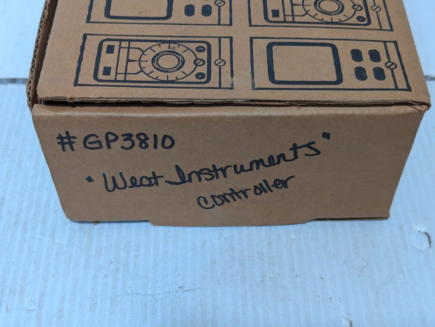 West Instruments M3810 L02 T1418 00 H10 Temperature Controller - Free Shipping