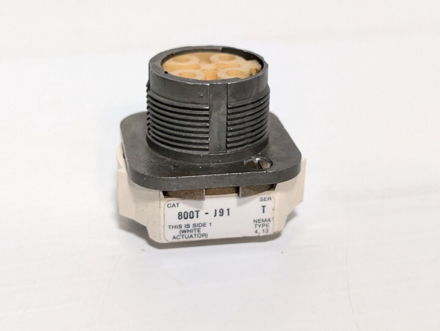 Allen Bradley 800T-J91 Selector Switch, Ser T, 3 Position, w/o Cap/Knob, 30.5mm