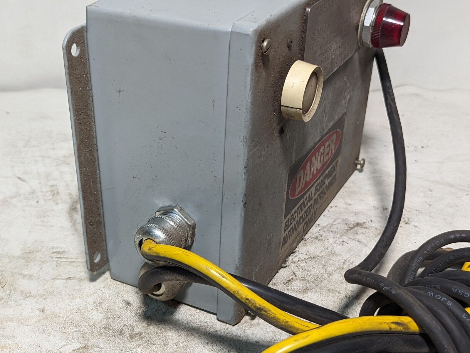 Thermocutter 91085 by Premier Tool Works, 115VAC, 3A, 1 phase