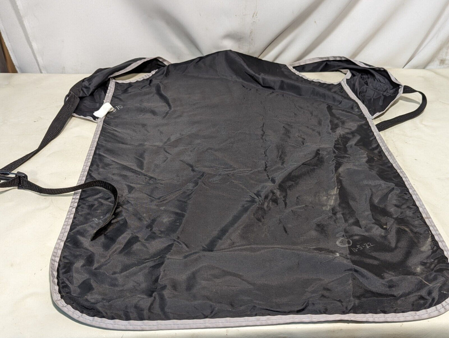 Lot of 4 GE Radiation Protection Aprons (Pb mm Unknown)