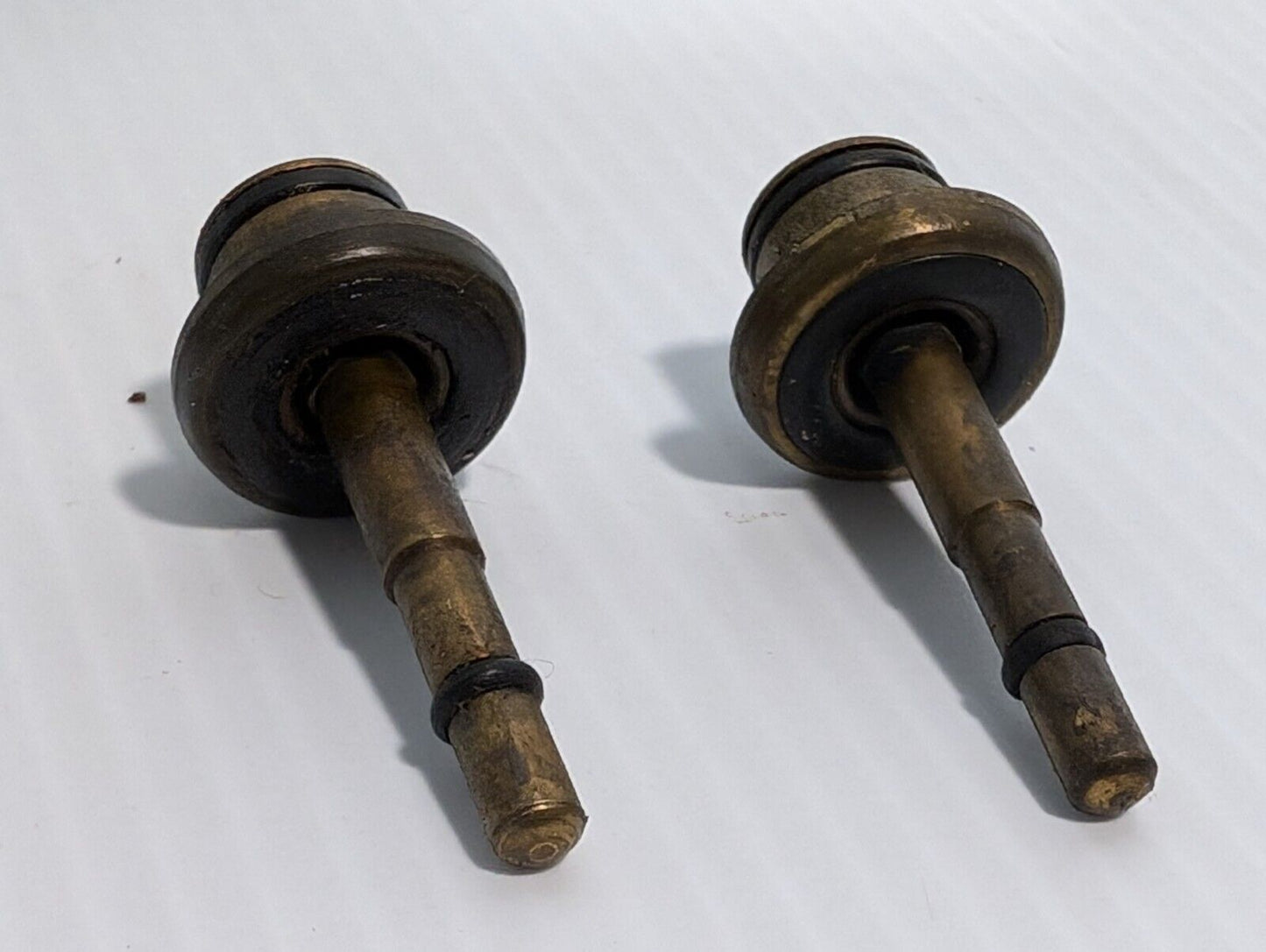 2 Schrader Bellows Valve Assembly for 035628009 Regulator - Free Shipping