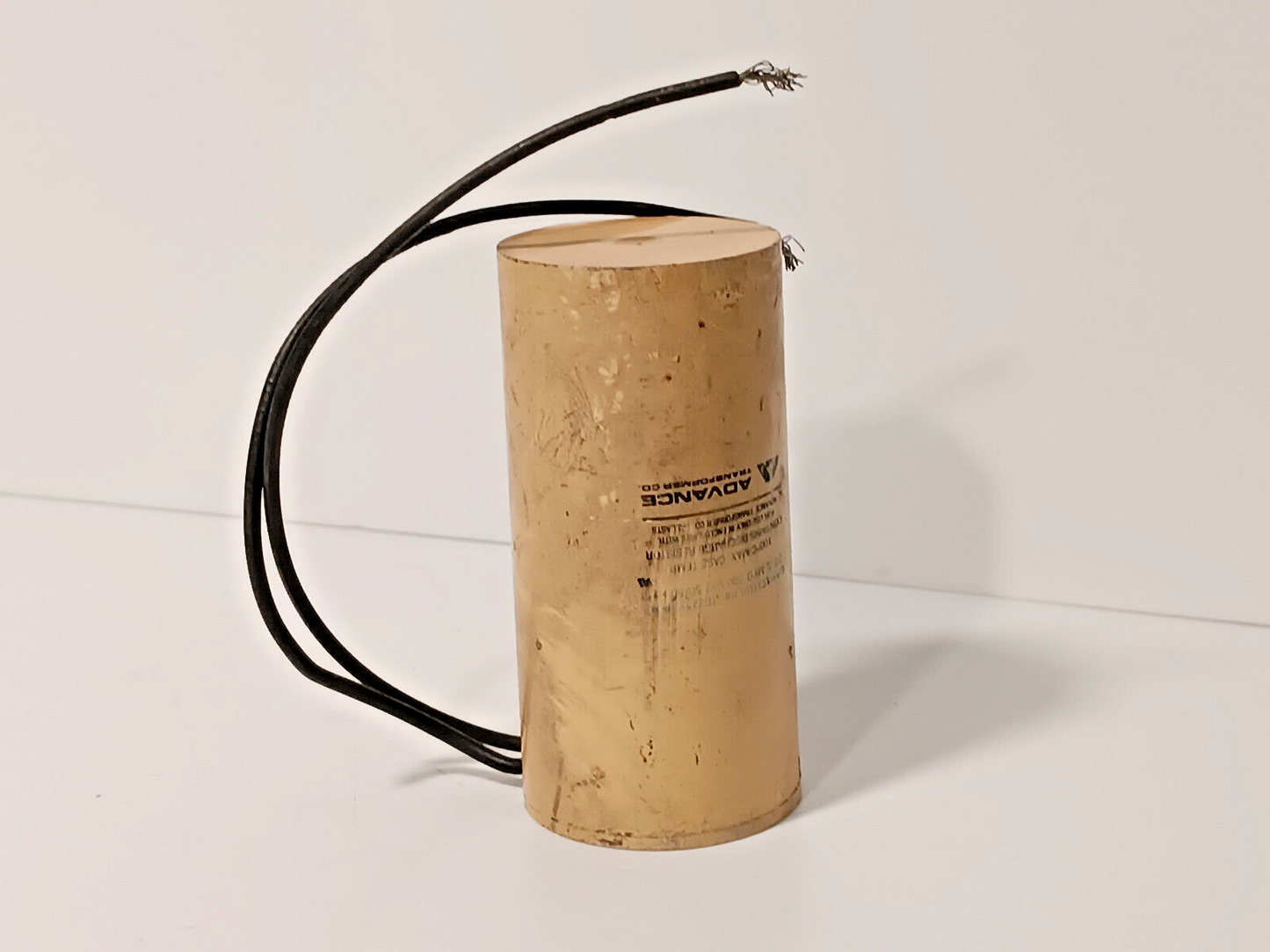 Advance Transformer Co. 7C225 Capacitor, 22.5 MFD, 300 VAC, 50/60Hz