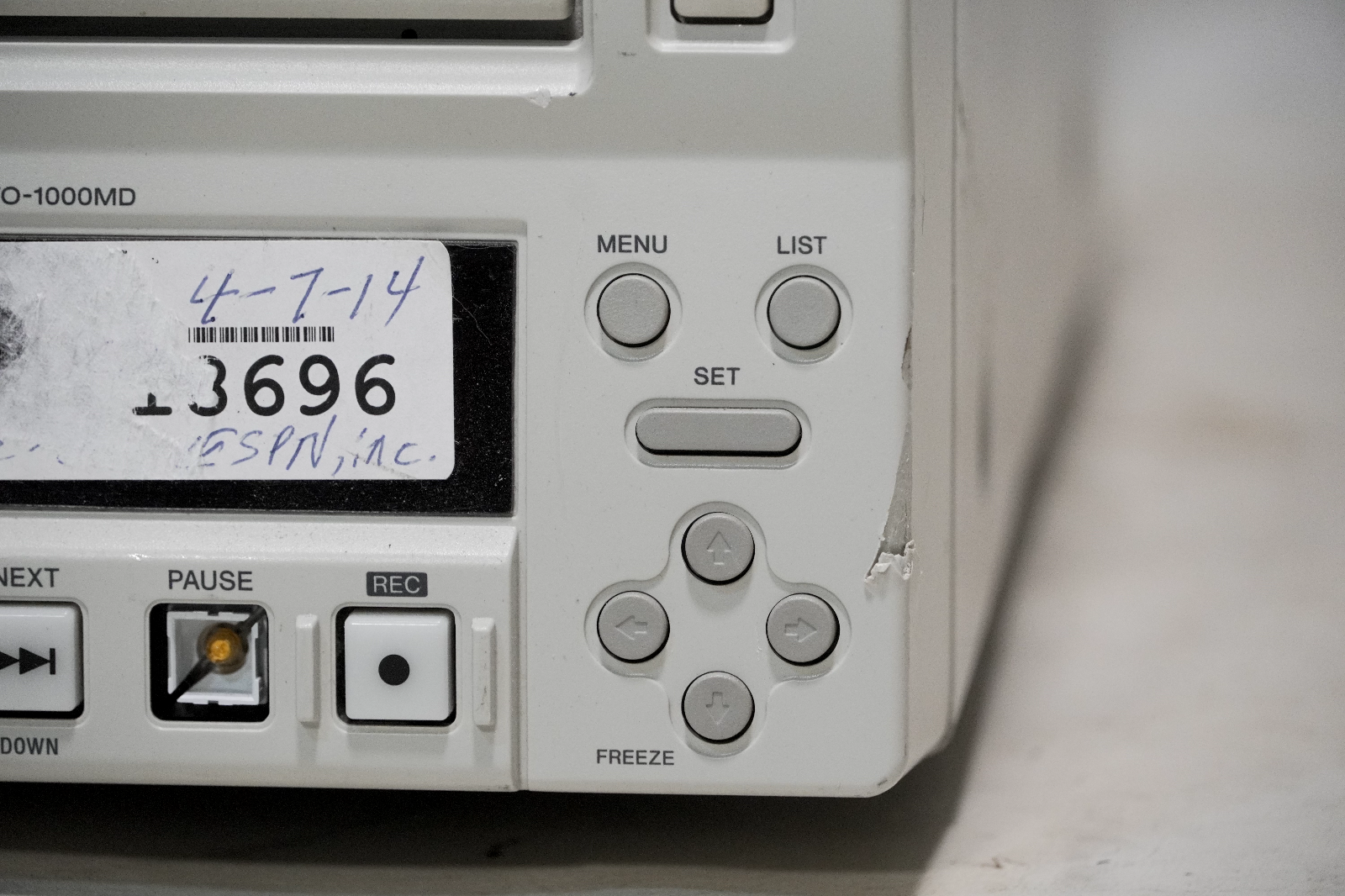 Sony DVO-1000MD DVD recorder Model No 15, 100-240VAC, 50/60Hz, 0.4-0.2A