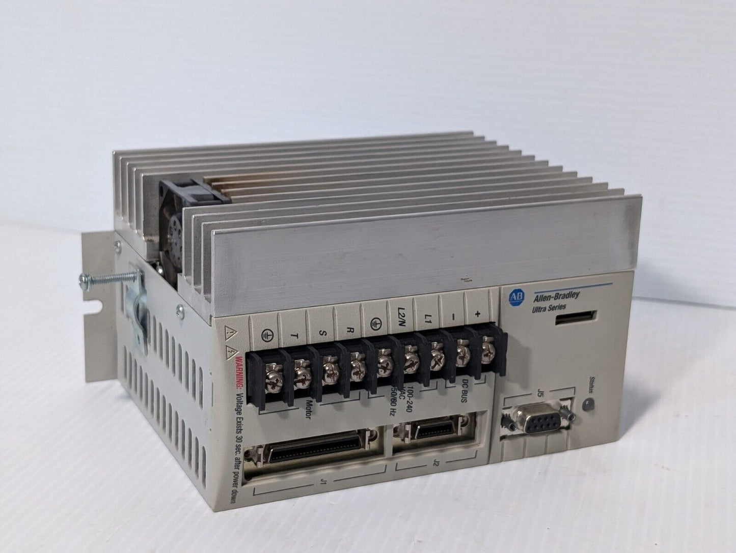 *Allen Bradley 1398-DDM-019 Servo Drive 100-240VAC 18 Amps RMS*