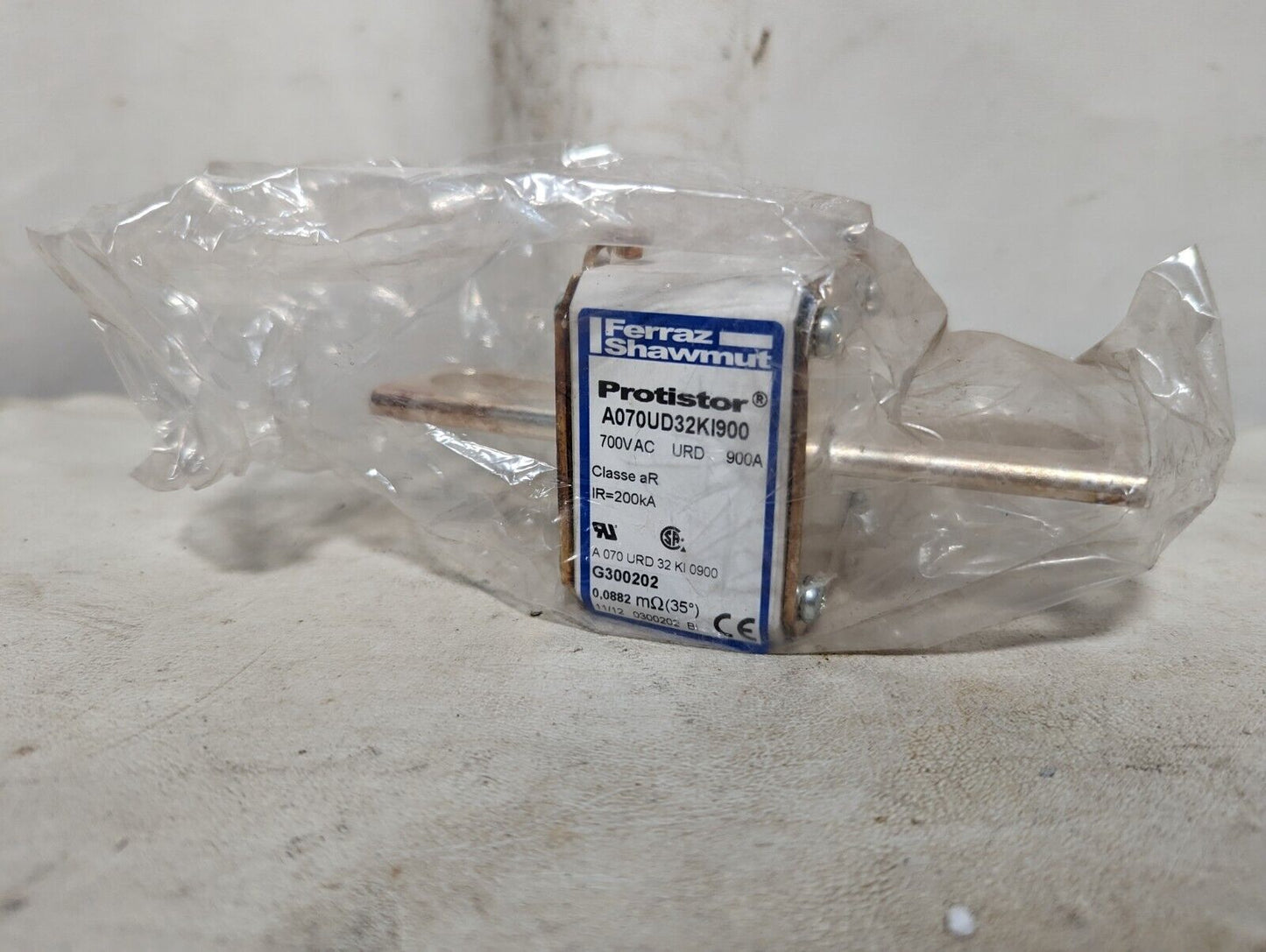 Ferraz Shawmut A070UD32KI900 fuse-link, 700VAC, 900A, G300202
