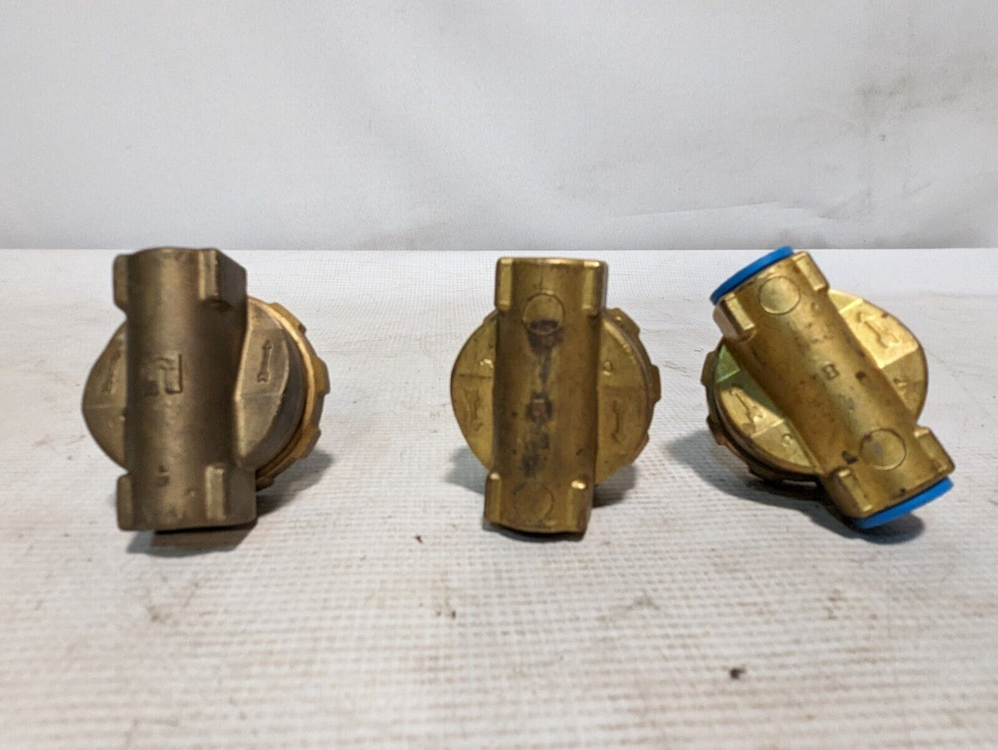 Lot of 3 unbranded solenoid valves, valve body only, 1/2 inch