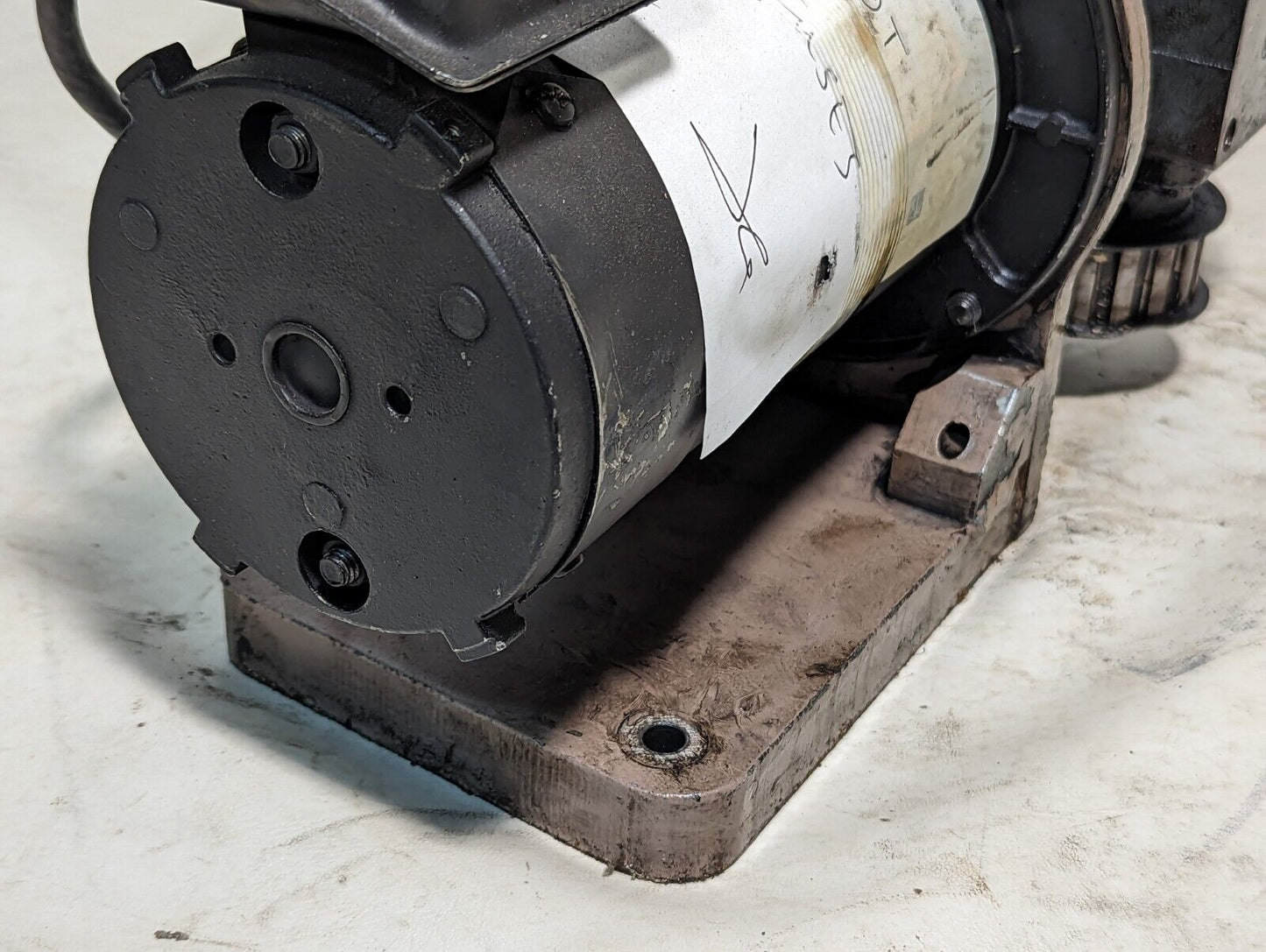 Unknown DC motor with Hub City 184 speed reducer, maybe Fincor 5009324 variable