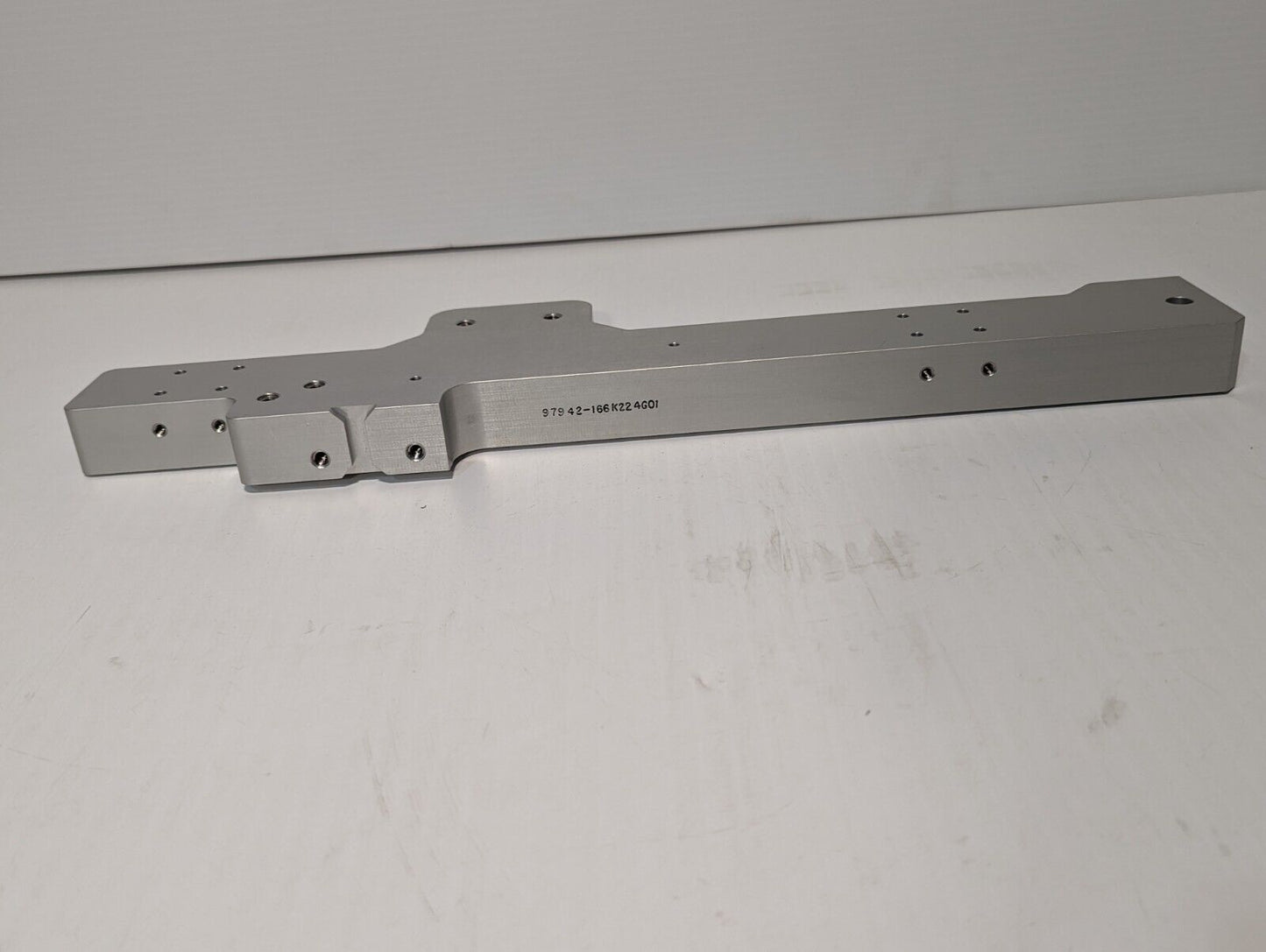 3915-13-000-1811 166K224G01 Carriage (B) - Free Shipping