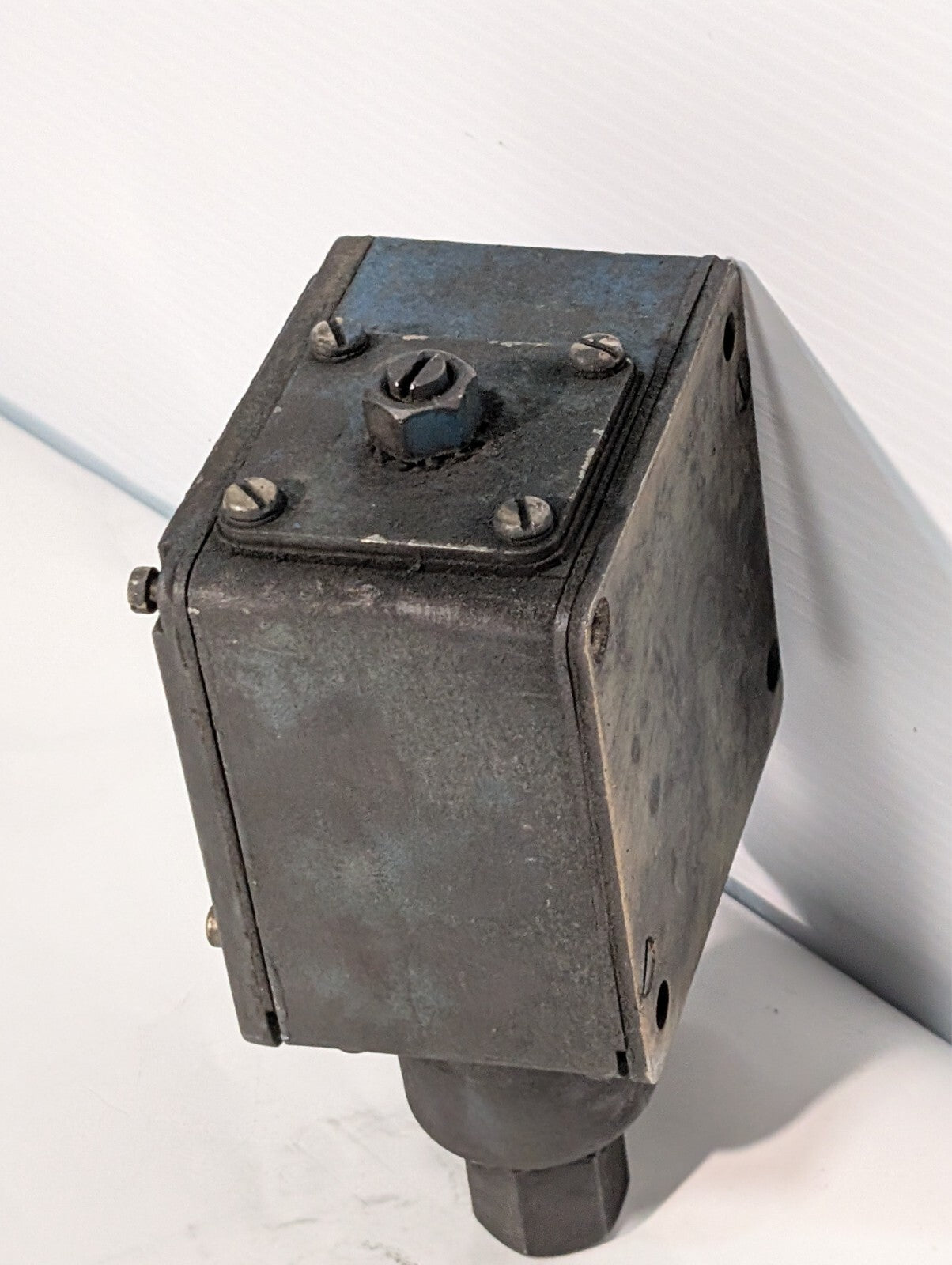 Allen Bradley 836T-T252J Ser A Pressure Control Switch Range 6-75 PSI 600V