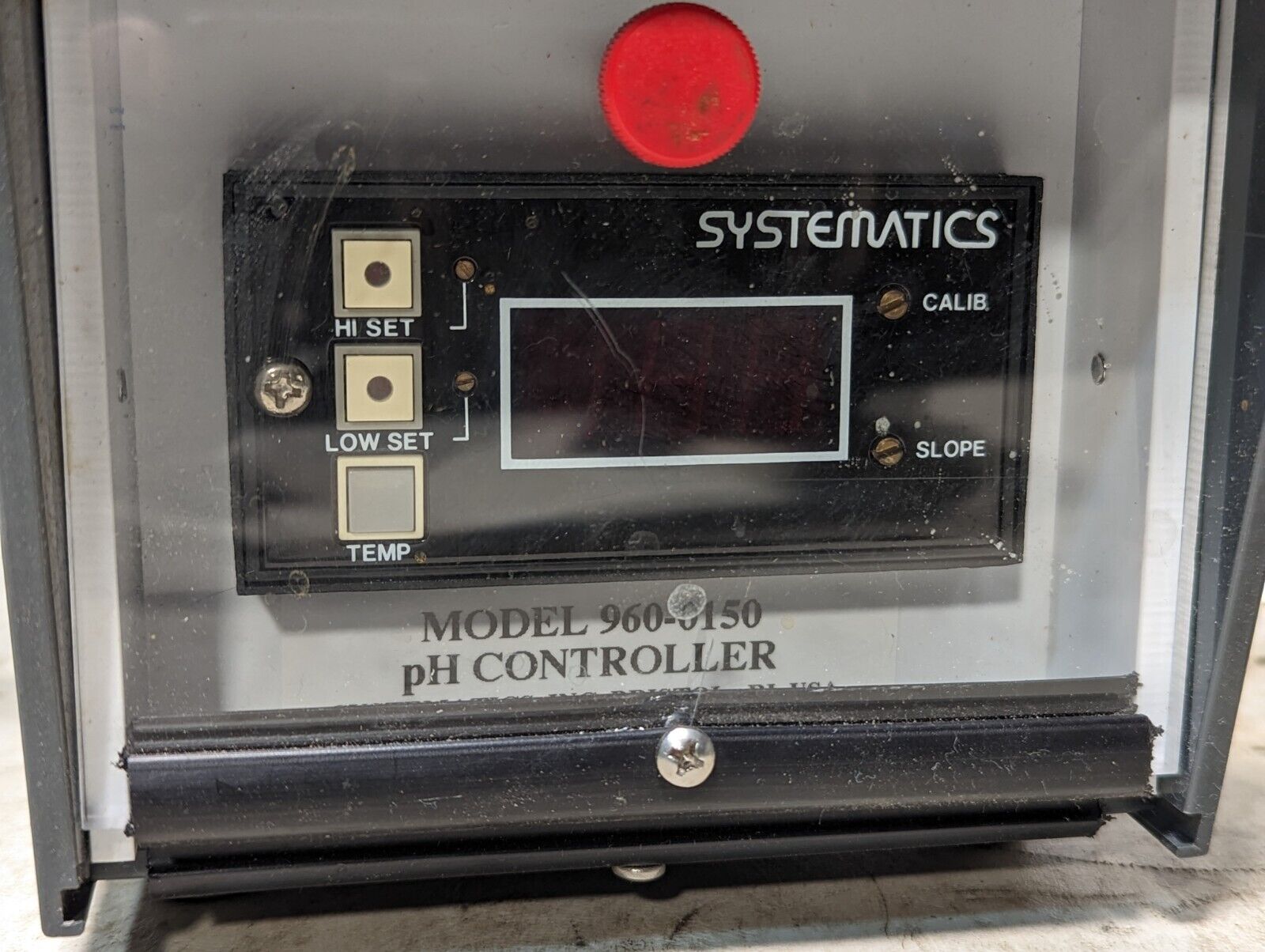 Systematics 960-0150 pH controller with probe
