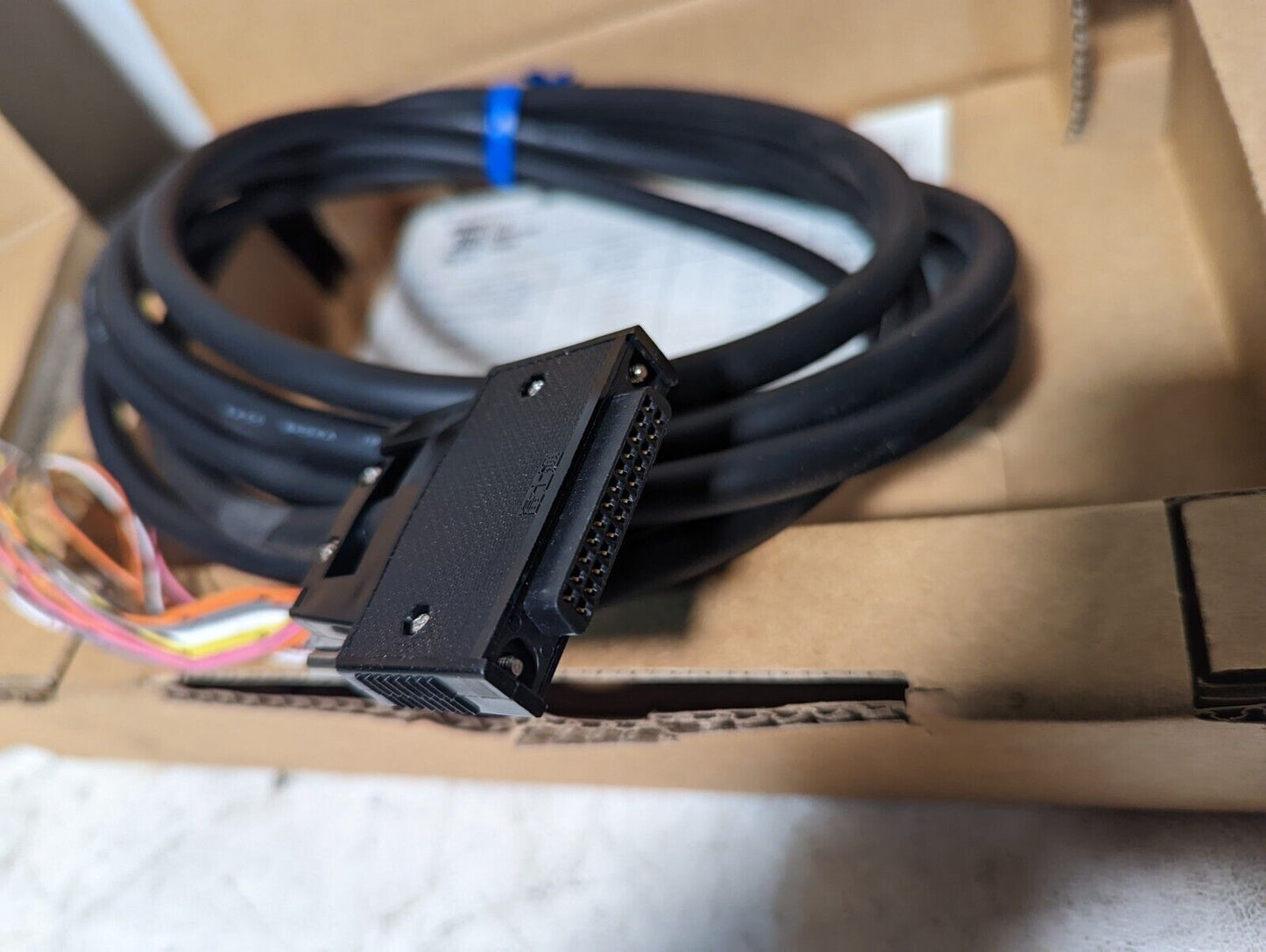 Texas Instruments 305-30J-24 interface cable, 8909