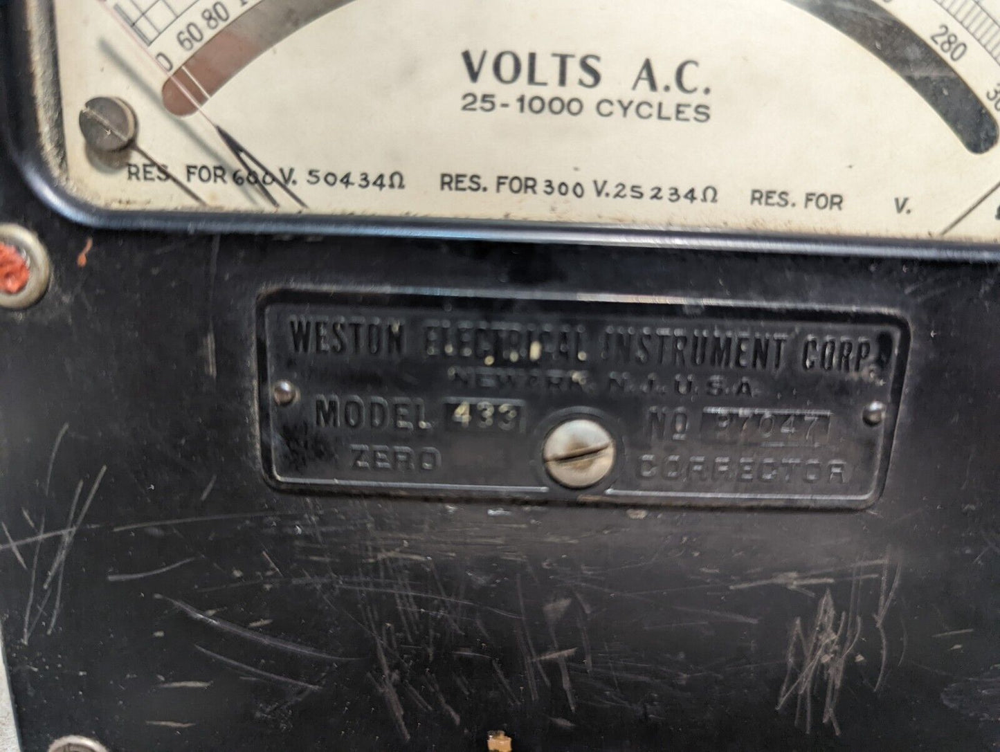 Weston 433 AC voltmeter, 0-600VAC, 25-1000 Hz, analog