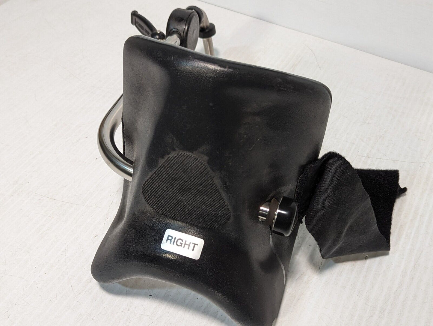 Allen Medical C-002082-A9 Leg Holder, Right - Free Shipping