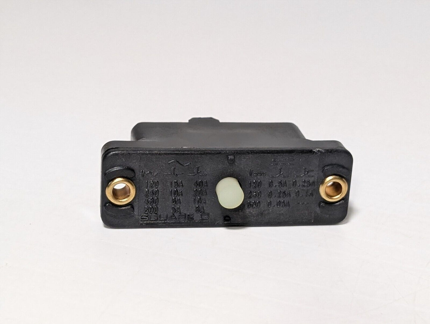 Telemecanique 9007AO1 Snap Action Plunger Actuator Limit Switch 600VAC Max
