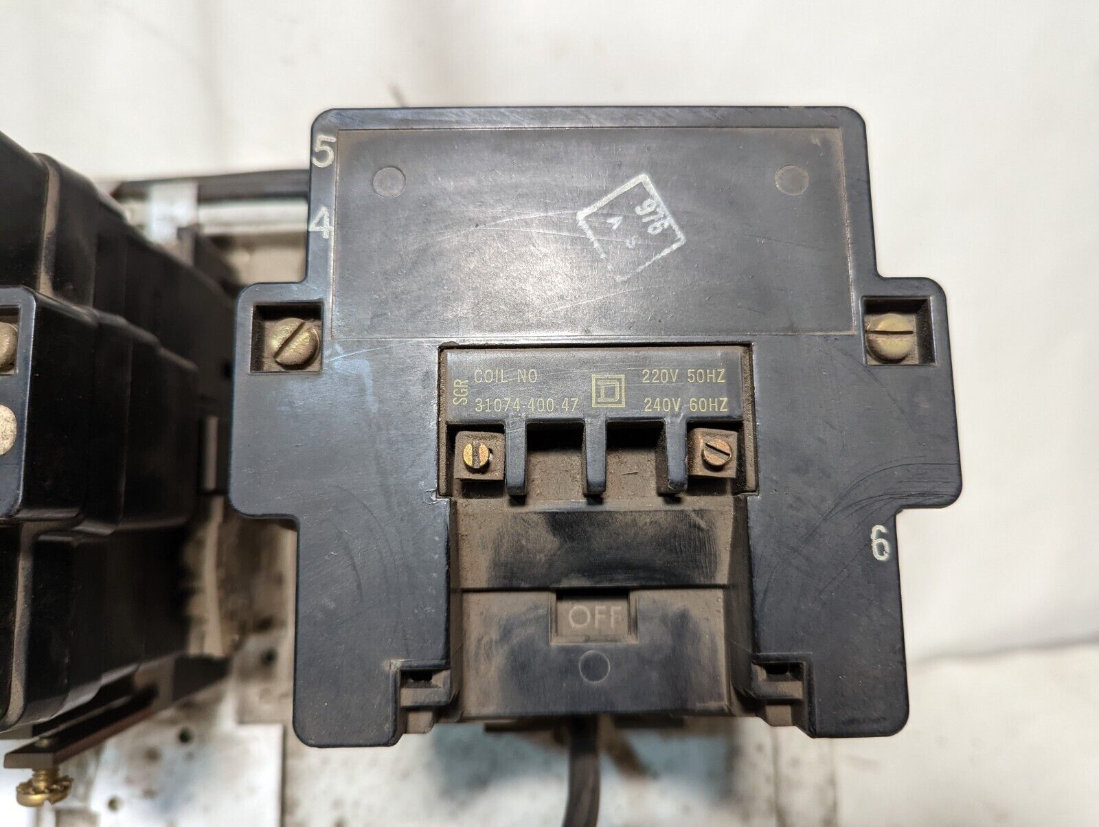 Square D 8736SE0-2, ser. A, NEMA sz 3, 220/240VAC, 30HP