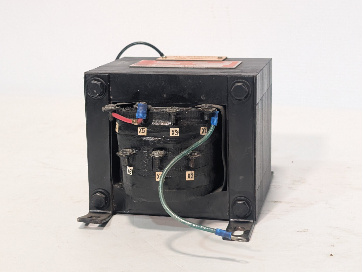 Sola Basic Ind. Hevi-Duty Electric Type SZ0 Transformer, .500KVA, 1PH, 50/60Hz