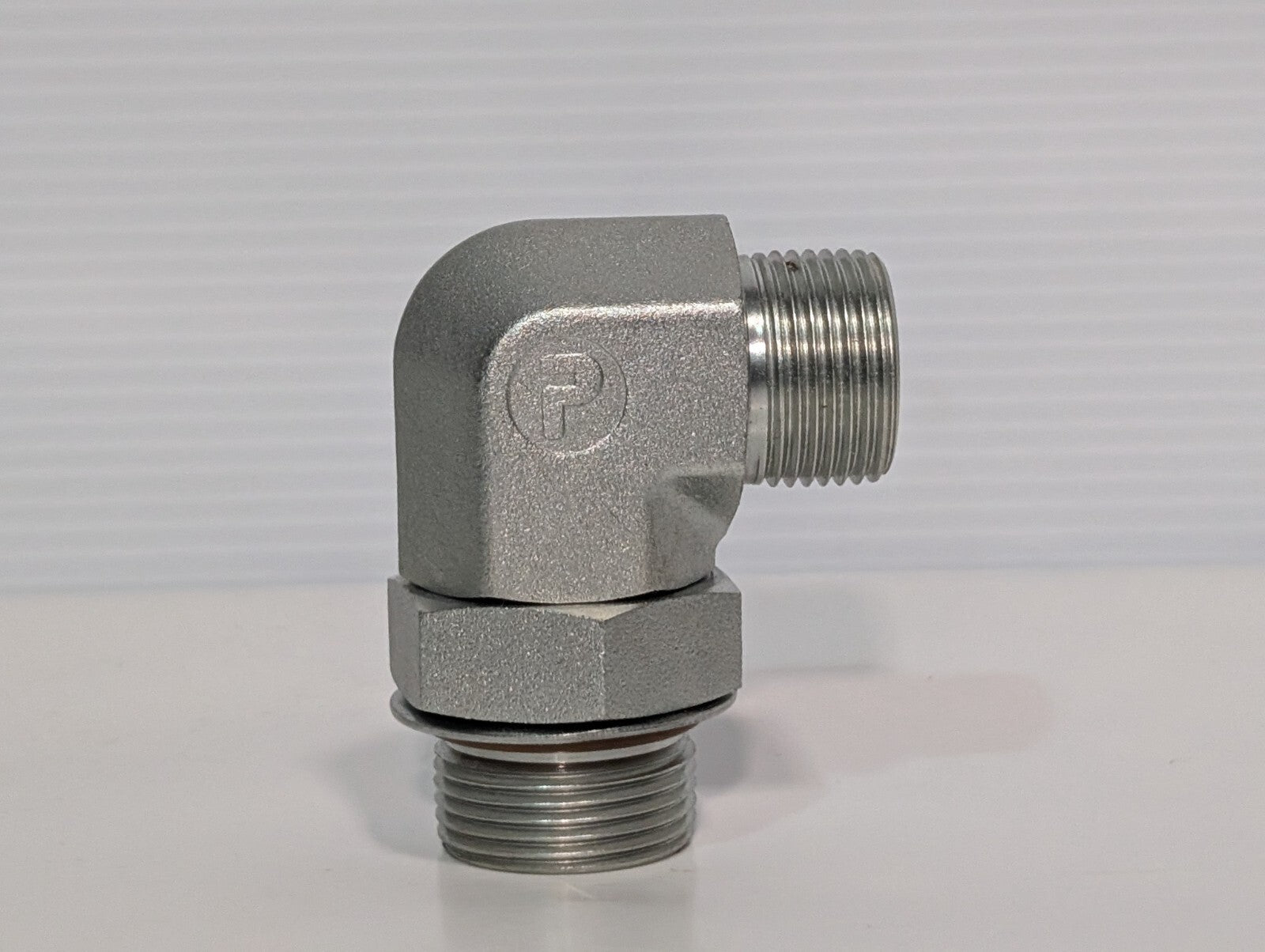 Sullair 02250152-544 Elbow Replacement Part 90, 1" SAE x 3/4" ORFS