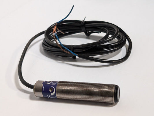 Telemecanique XU2-M18MB230-R Fiber Optic Sensor -Made in France- 240 VAC/DC