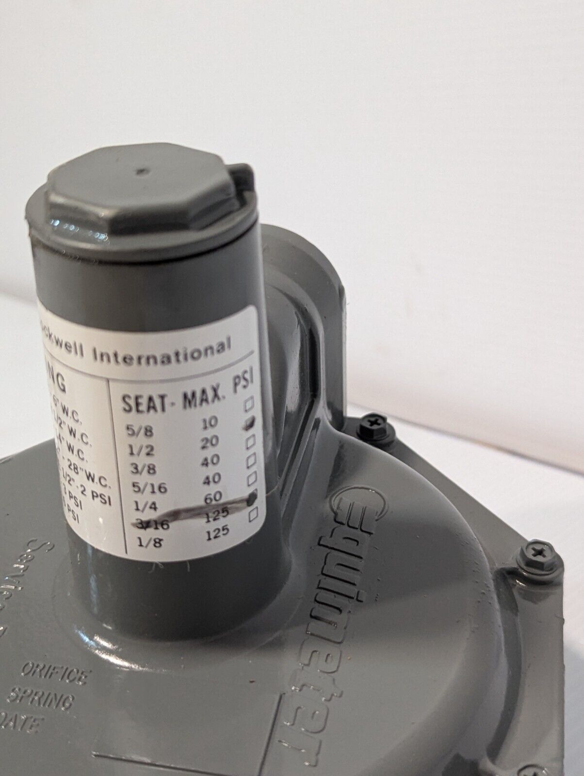 Rockwell 143-80 Series Gas Pressure Service Regulator, 1/2" NPT - Free Shipping