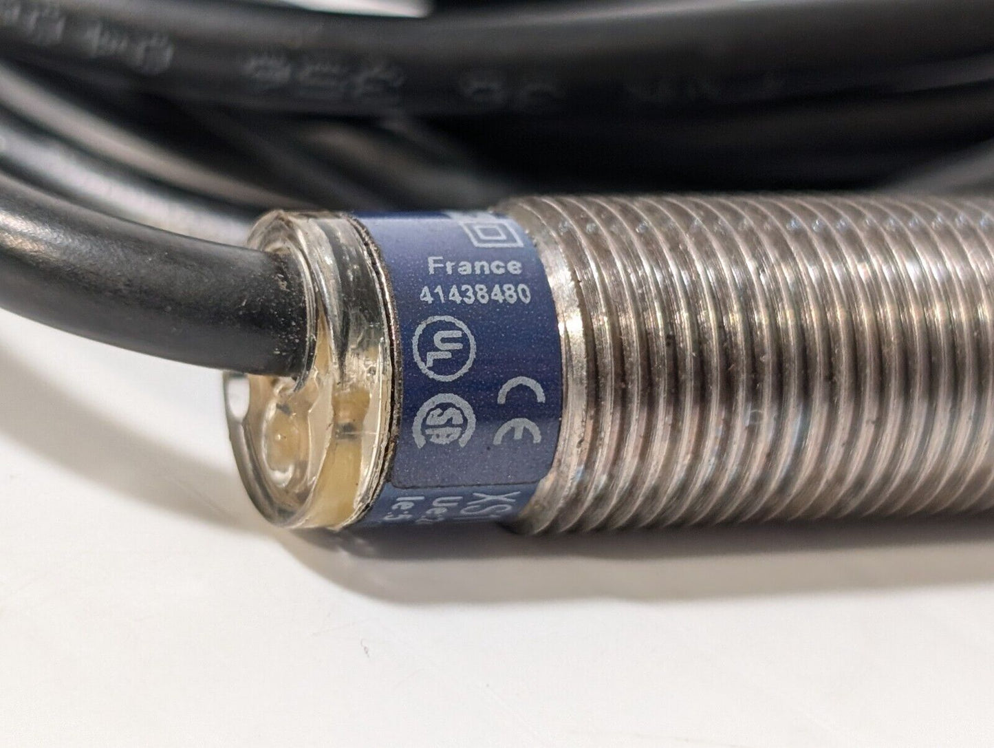 Telemecanique Xs1M12Mb230 Proximity Switch 240Vac 200Ma 240Vac 300Ma