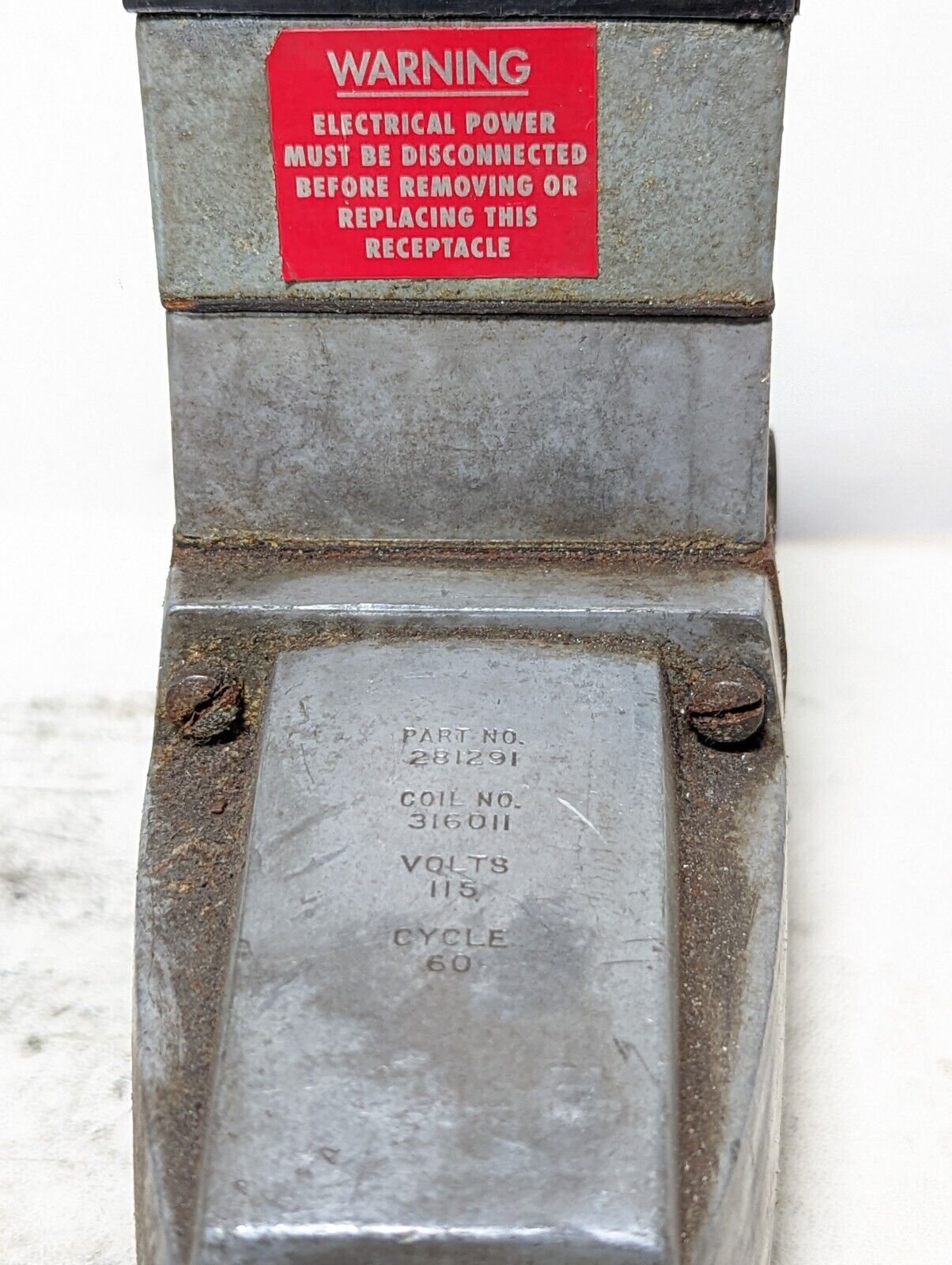 Vickers 355897 PBDG4S4L 012A 50 insta-plug directional valve