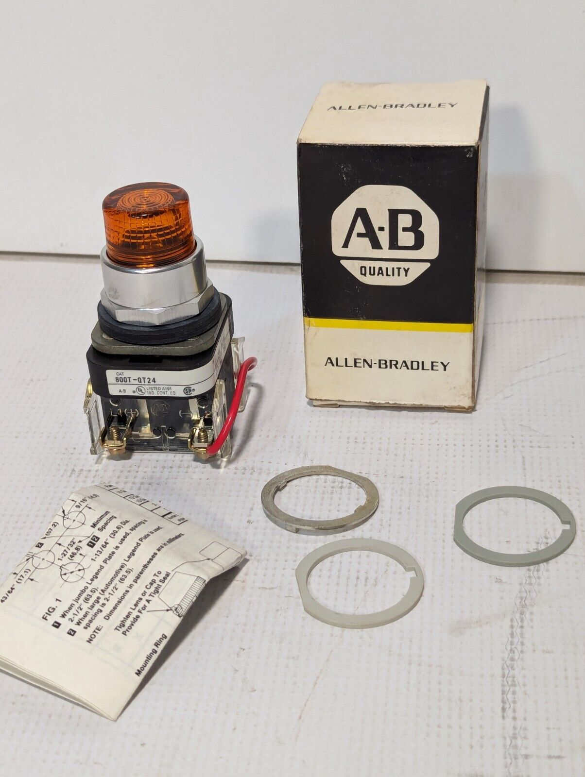 Allen Bradley 800T-QT24A Lighted Illuminated LED Push Button 24V - Free Shipping