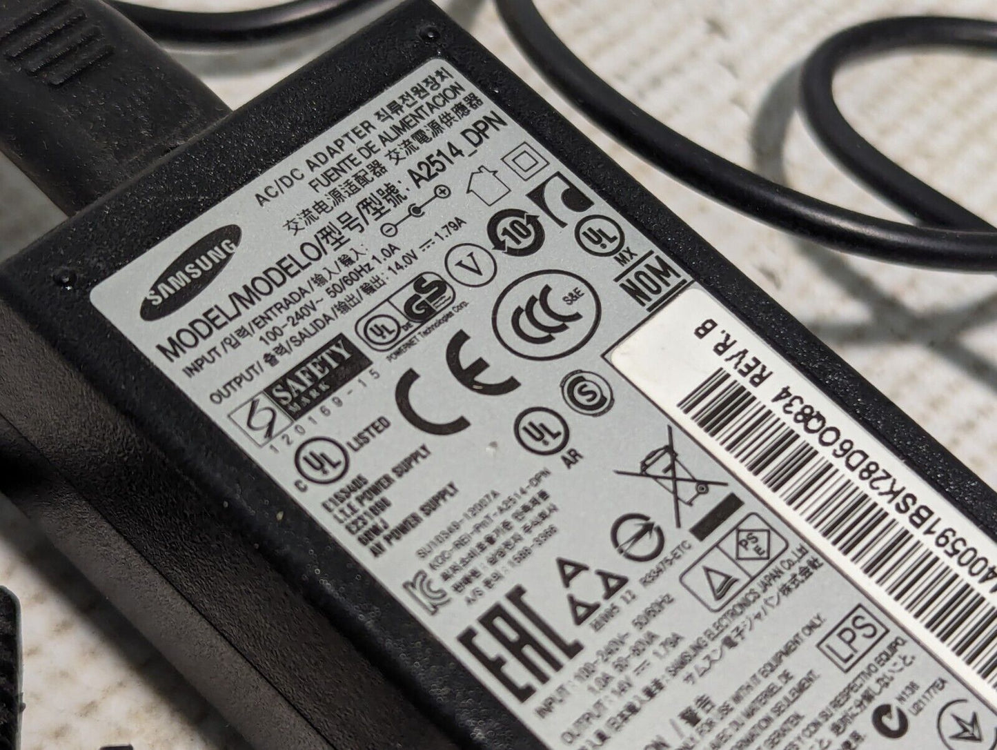 Samsung AC/DC Adapter A2514_DPN 14.0V-1.79A - Free Shipping