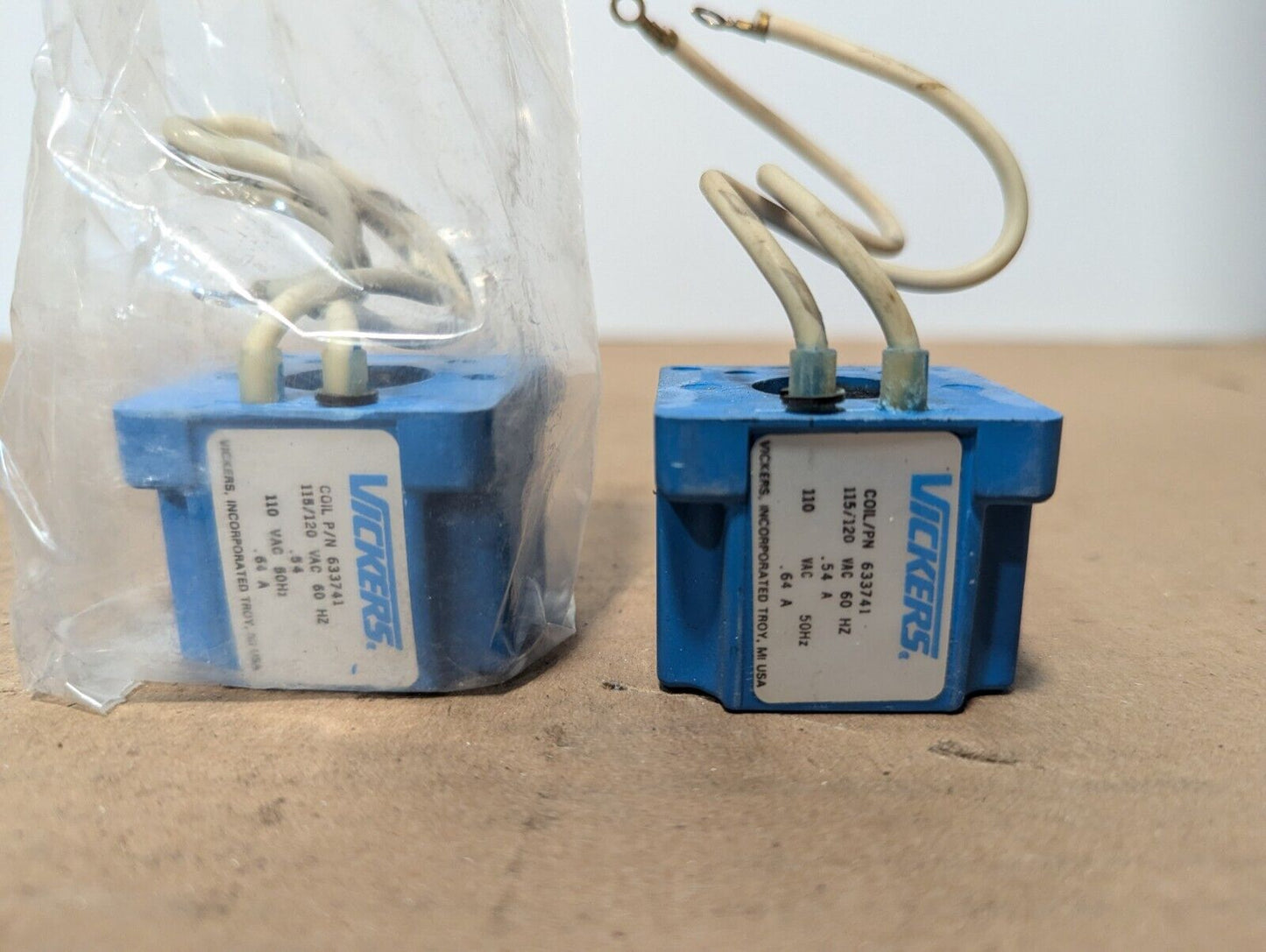 Vickers 633741 Solenoid Coil, 115/120VAC 50/60Hz, .54A, .64A - Free Shipping