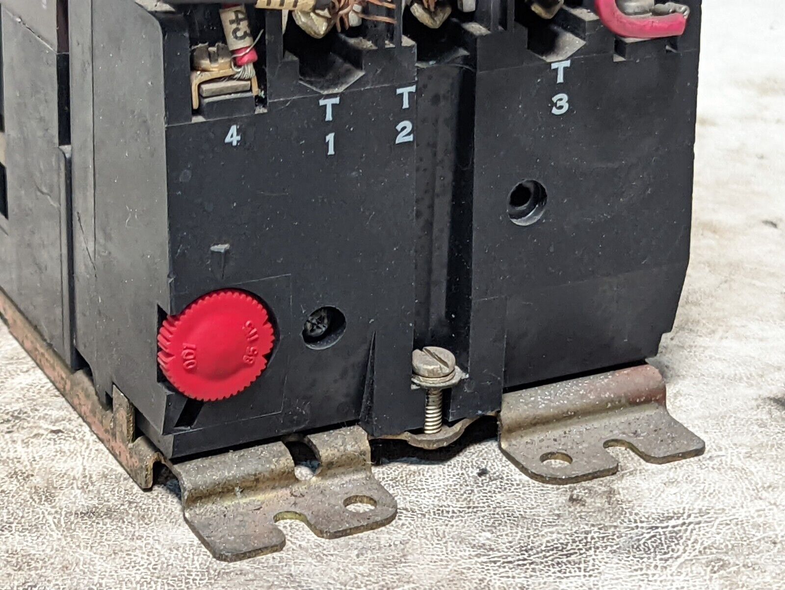 Sylvania T13U031 contactor, bulletin 6013, type TM, 115VAC, 110/120VAC, 2HP max