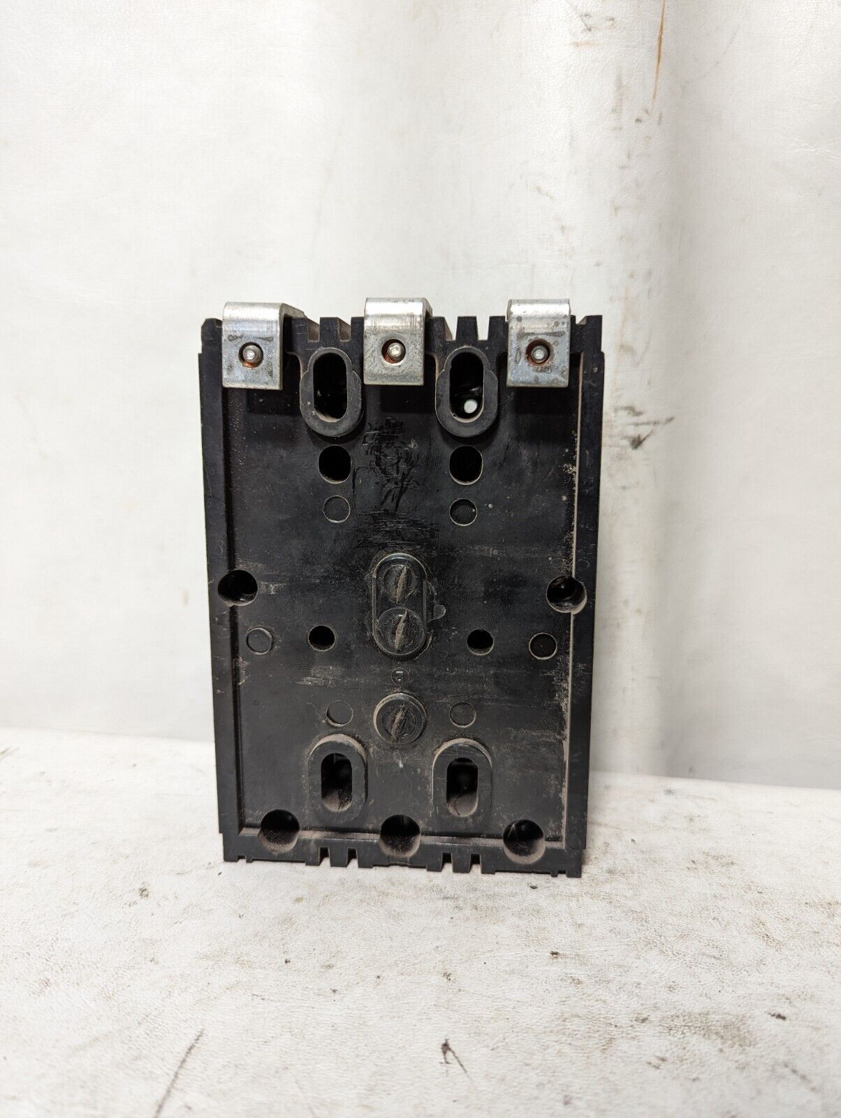 Square D 989720 circuit breaker, 20A, 480VAC, 3 pole