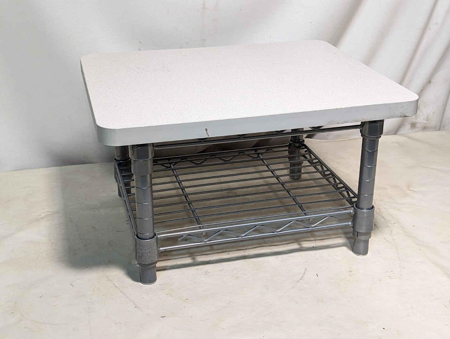 Safco 1239401 Plastic Tabletop With Metal Legs and Connecting Grate, 030718