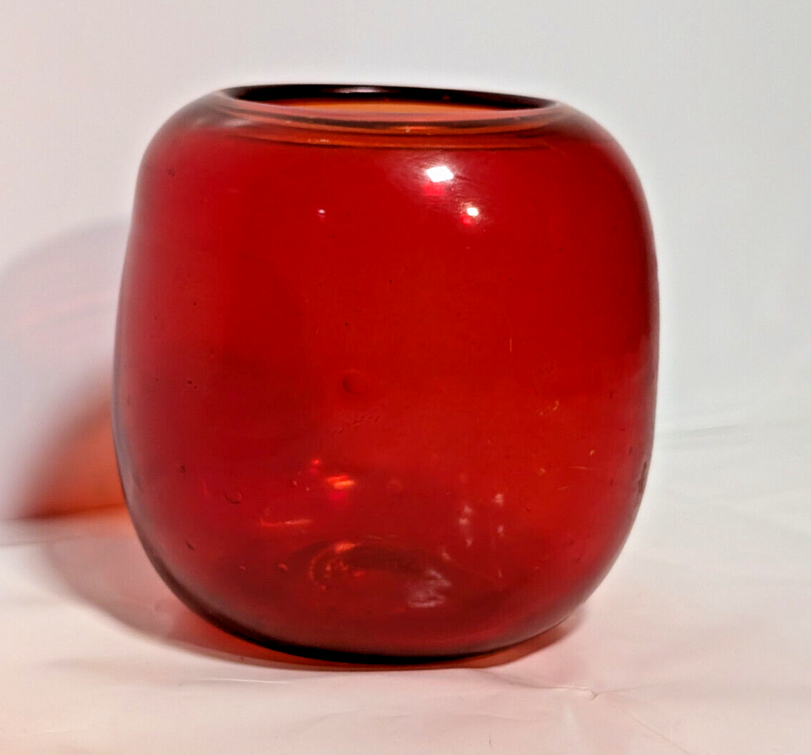 Vintage Poppy Red Round Oval Mid Century Modern Glass Vase, 1960s, Minimalist