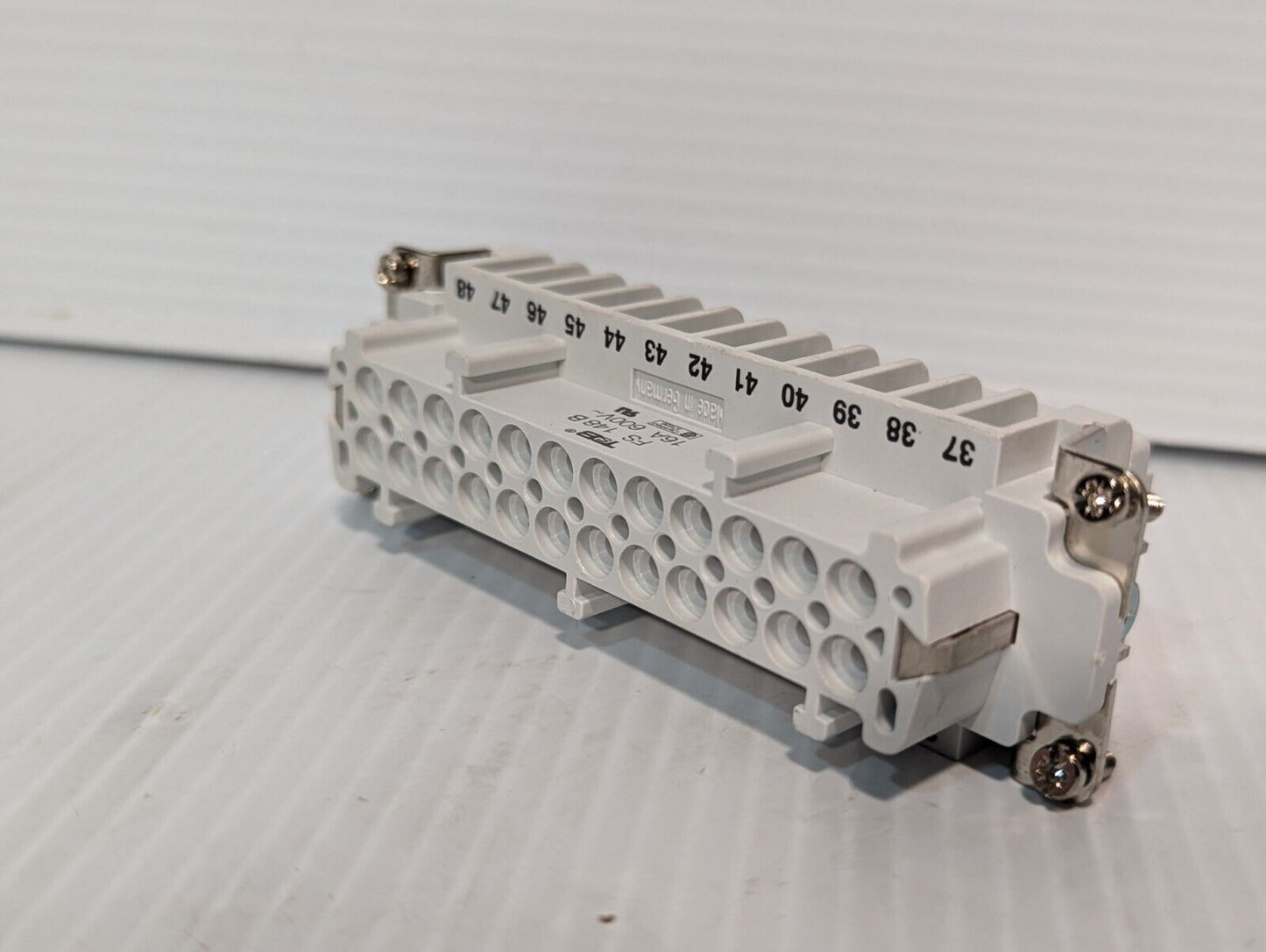 Thomas & Betts FS148B Terminal Insert Female 48 Position 20-14AWG - Free Ship