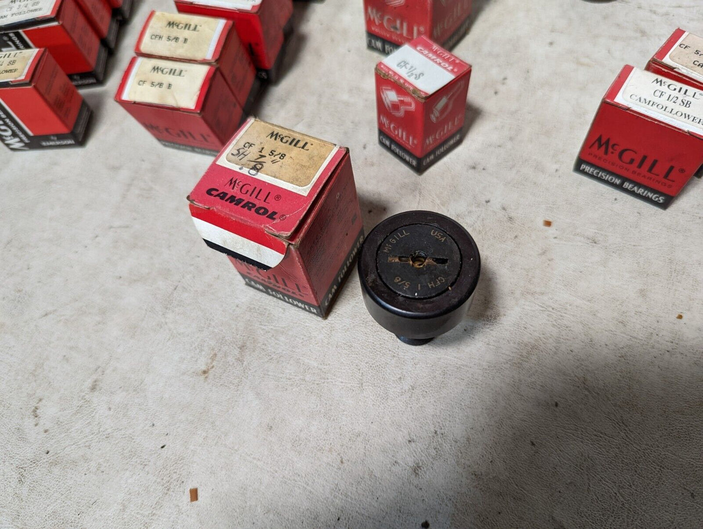 Lot of McGill cam followers: CFH 3/4SB, CF 3/4SB, CF 5/8B, CF 1/2 SB, CF 5/8, ++