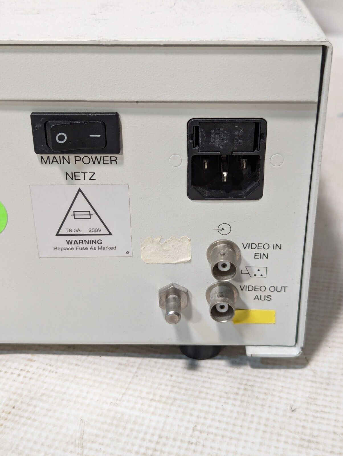 Stryker 220-170-000 Quantum 4000 endoscopy light source