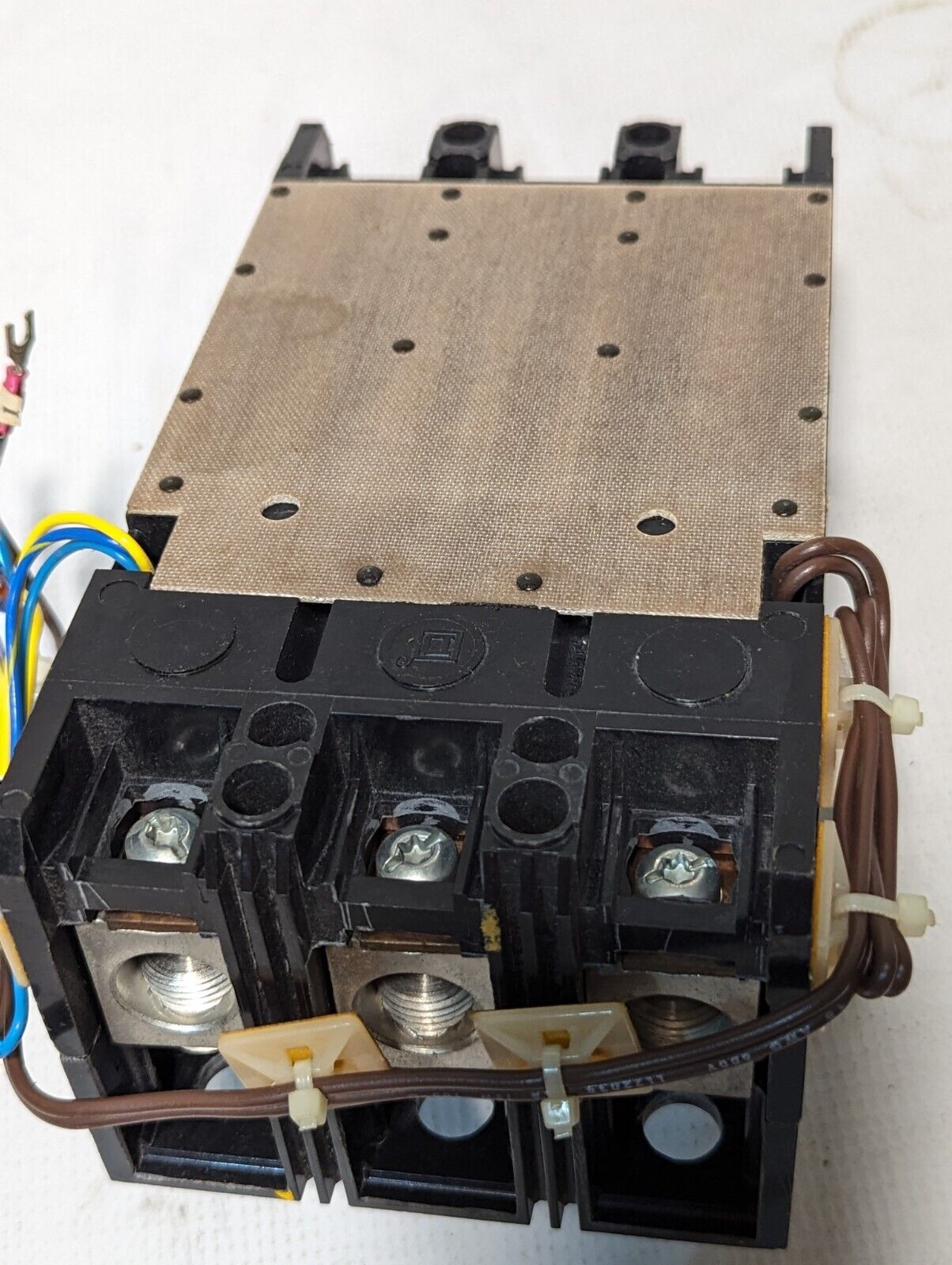 Square D KHL3622522DC1616, Molded Case Circuit Breaker, 225A, 600V, 3 Pole