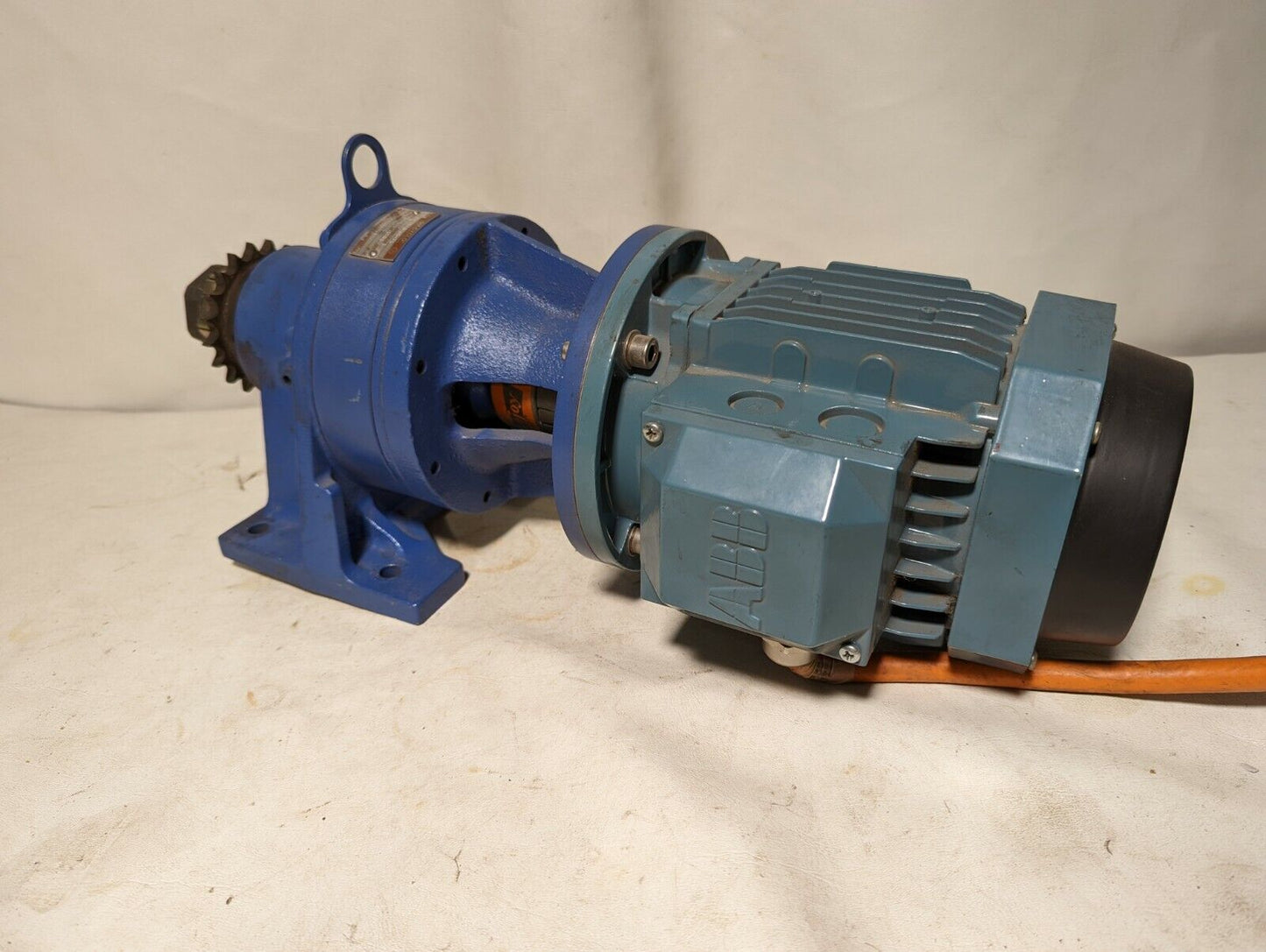 Sumitomo SM-CYCLO CNHJS-6105-71 speed reducer w/ABB 3GVA072002-BSC electricmotor