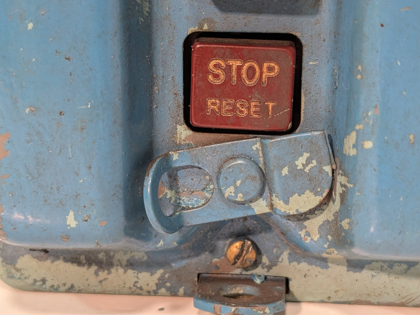 Square D Class 2510 BG-2 Series A Manual Starter 202848