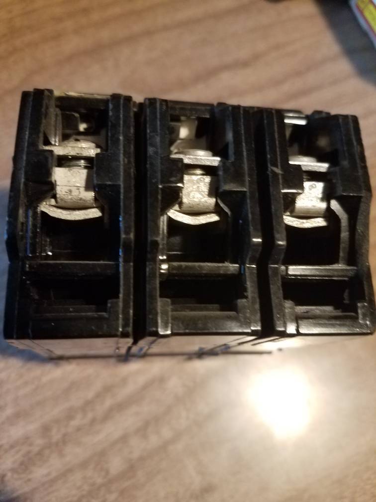 GE THQC32020 circuit breaker, 20 amps, 240 VAC, 3 poles