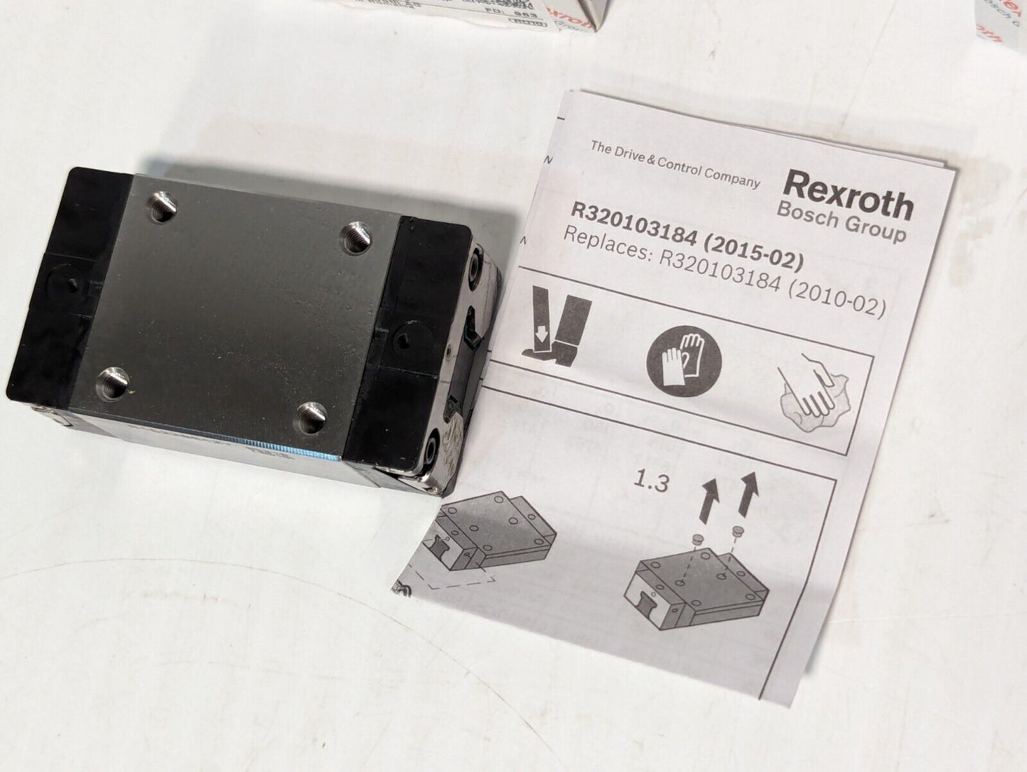 Rexroth Bosch R16228942Y Linear Rail Bearing Runner Block - Free Shipping