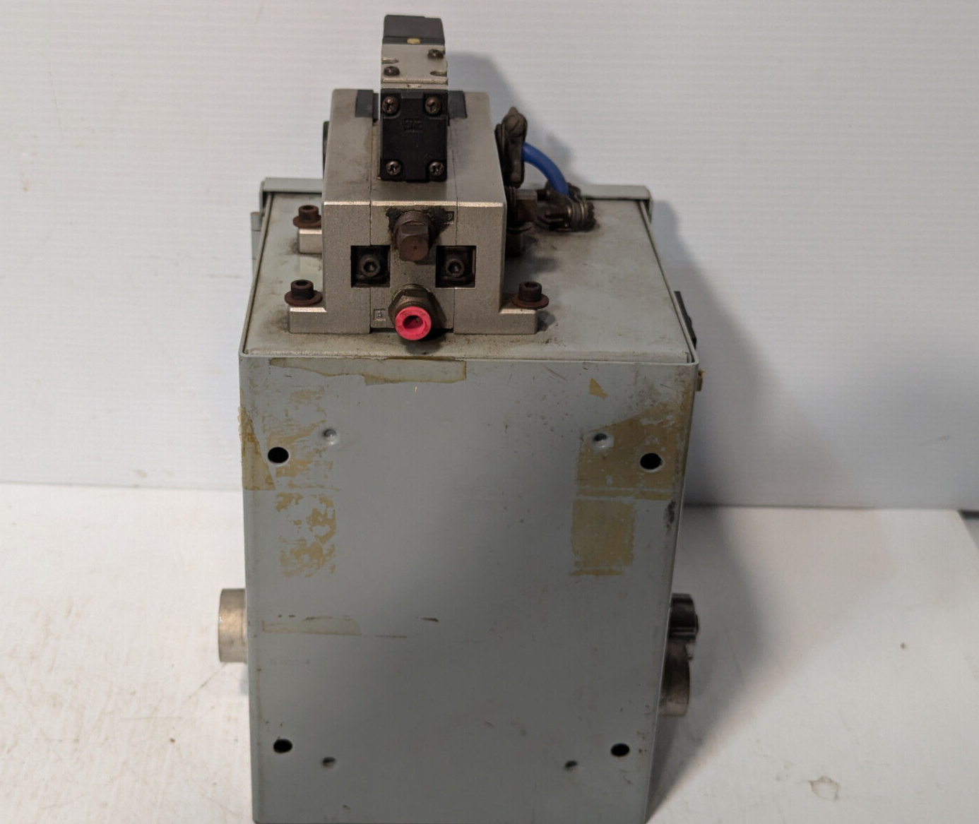 SMC NVSP4116-0009D Pneumatic Solenoid Valve w/ Pulse Counter, Box, Parts, Used