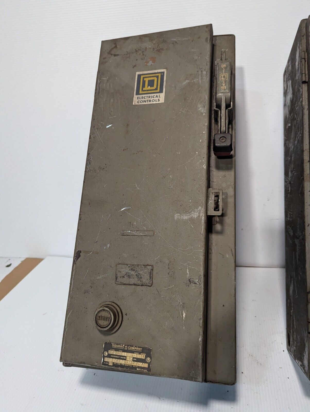 Square D 8538SCG14S combination motor starter, NEMA size 1, 30A - Free Shipping