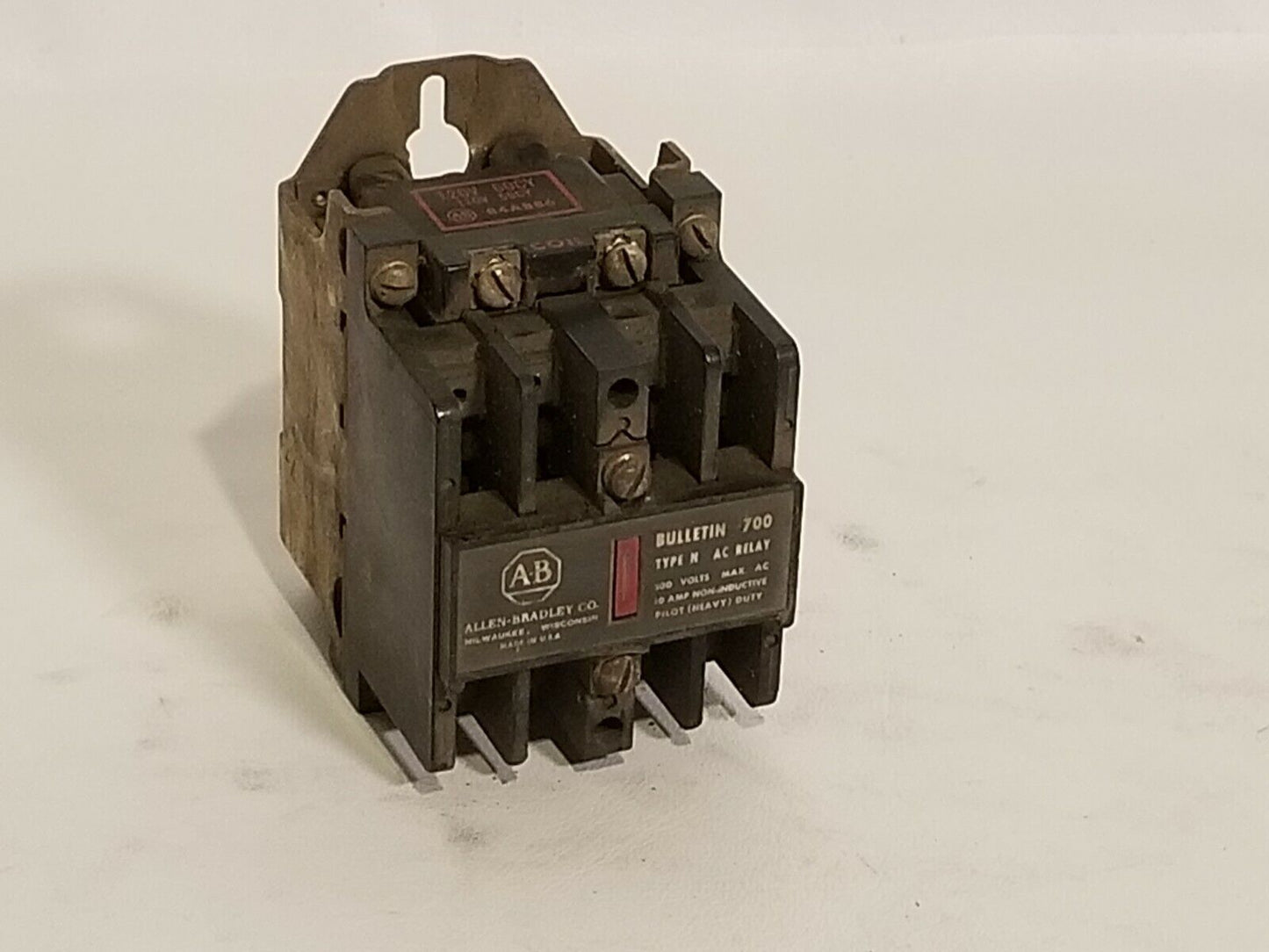 Allen Bradley 700-N400A1, Series B Type H AC Relay 84AB86 110/120V