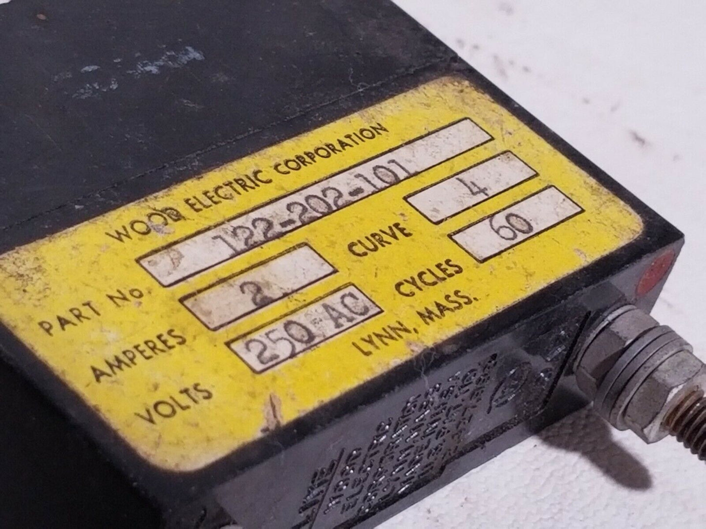 Wood Electric 122-202-101 circuit breaker, 2A, 250VAC, 60Hz, curve 4, 1 pole
